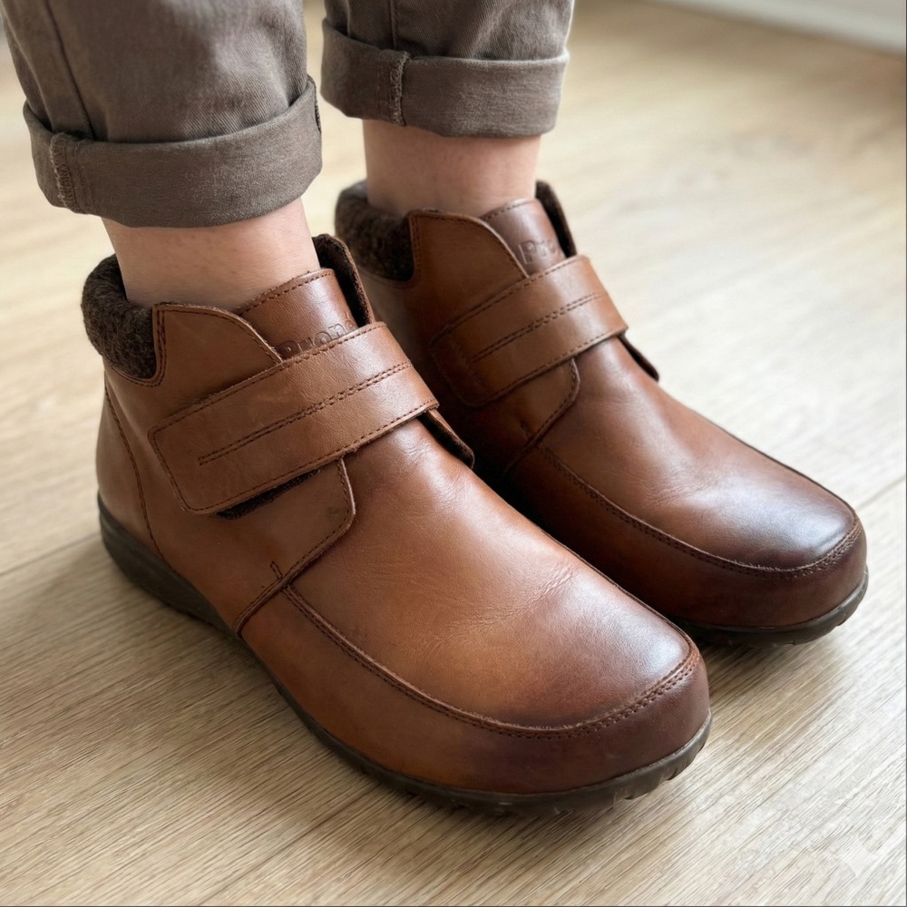 Propét Delaney Brown Leather Boots 4E XX Extra Wide Strap Orthotic Bootie Sz 8.5